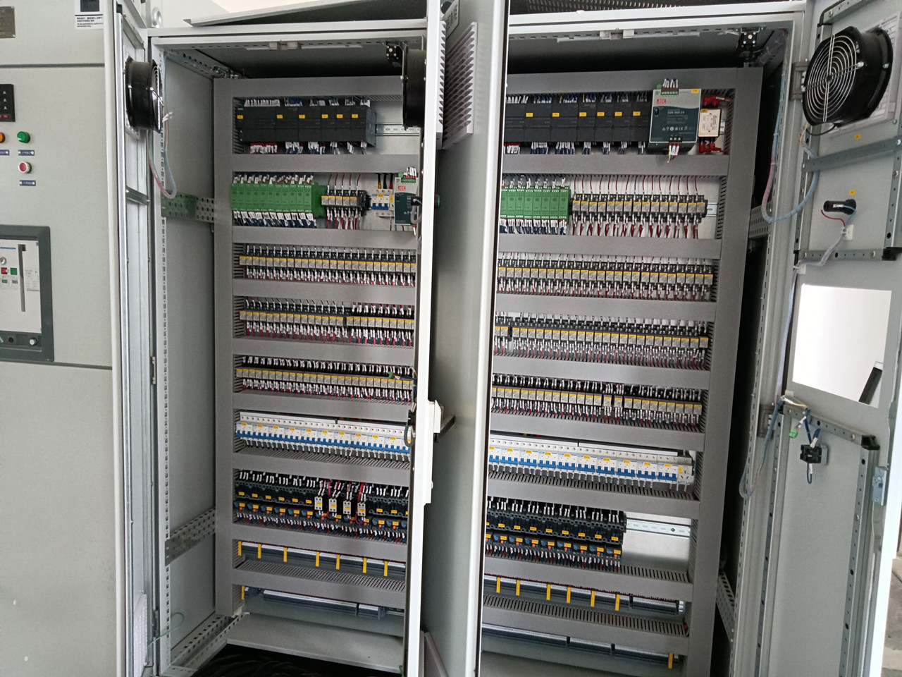 ɽ����ˮ̎��S